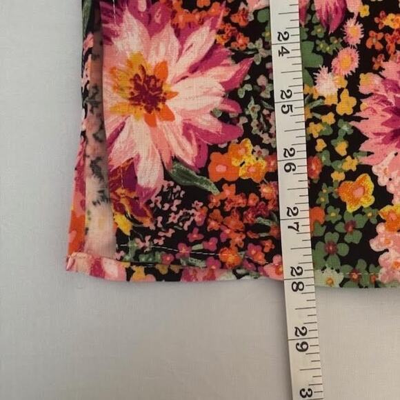 H&M Floral Loose Fit Resort Shirt Black/Floral Womens Size S - Picture 14 of 14